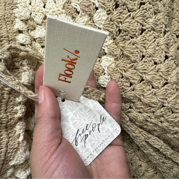 Free People Flook Crochet Crop Flare Pants Large NWT - Picture 11 of 11